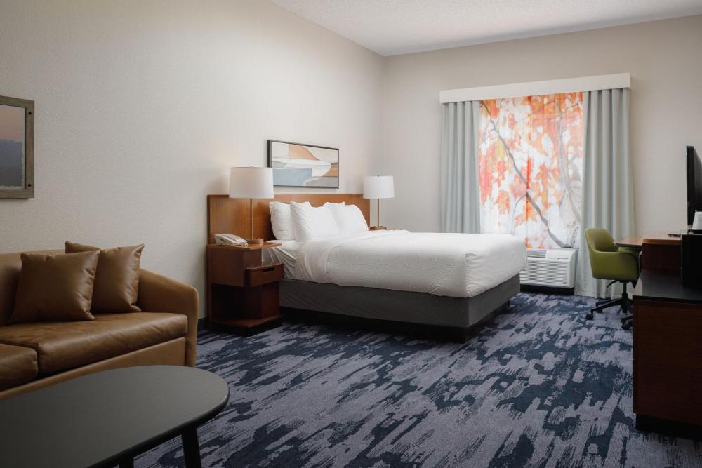 King Suite with Sofa Bed interior